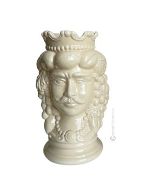 CABEZA MARRÓN MACHO Maceta y decoración artística de mesa de cerámica.