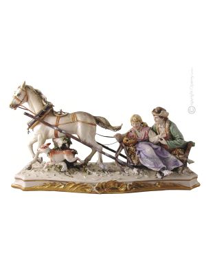 EN LA NIEVE Figura de porcelana Capodimonte hecha a mano Made in Italy