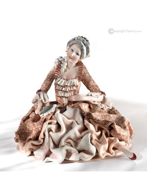 DAMA Dama romántica Capodimonte, arte italiano en pura porcelana.