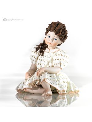EVELINA Muñeca Romántica Capodimonte, pura dulzura en porcelana.