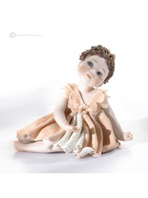 LICIA - Estatuilla de Capodimonte, belleza italiana en porcelana exclusiva.