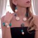 Un toque de sofisticación veneciana: collar, pulsera y pendientes con auténticas perlas de cristal de Murano.
